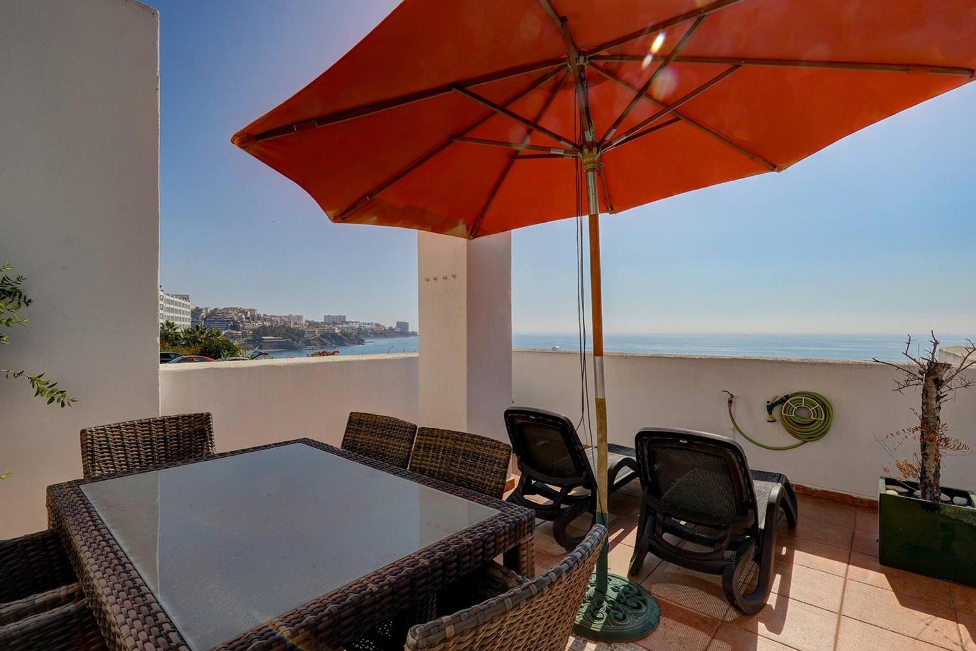 082 - Stunning Sea Views Beachfront Apartment Benalmadena Exterior photo
